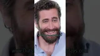 Why Andrew Garfield  KISSED Ryan Reynolds at the Golden Globes