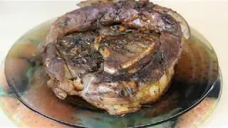 Говяжий Стейк маринованный в красном вине и розмарине.