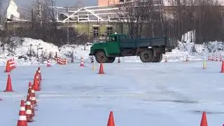 Категория С площадка, разворот в ограниченном пространстве