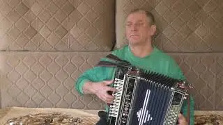 От людей на деревне не спрятаться.