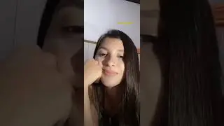 Novinha fazendo live no Kway 