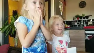 Reakcja sióstr na nowe rodzeństwo . Matylda i Lili