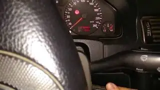 Как запустить предварительную накачку бензина до прокручивания стартера Audi A6 C5