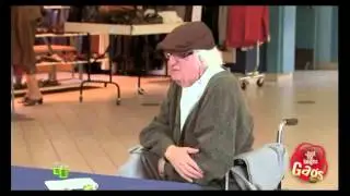 Дедушка пукает пузырями