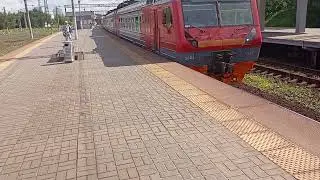 Эд4м 0449 прибывает на станцию Бирюлëво - Пассажирская, с сообщением:Ожерелье-Москва