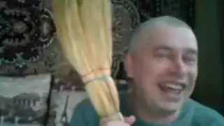 гена горин сидит смотрит видео антишнапса и ржет =)