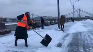 Уборка снега в Москве