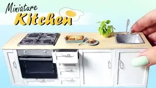 Miniature Kitchen Tutorial // Dolls/Dollhouse DIY