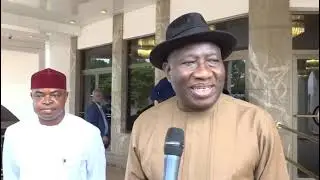 Goodluck Jonathan Visits Tinubu At The Villa, Arrives In Bulletproof Mercedes S-Class