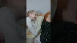 Леночка и Полиночка. смешное утро)
