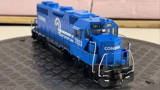 Rapido Ho Scale GP38 Conrail Unboxing Overview