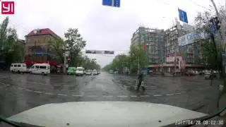 Жёстко ! Жорго такси нарушает пдд. Встречка, Красный , Помеха.