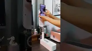 Telescopic mobile phone support can emit light