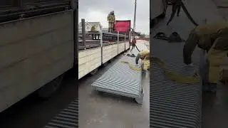 Откатные ворота. Калитка. Заборная секция в стиле Hi-Tec.