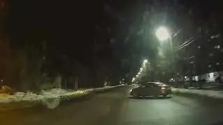 Таксист - долбоёб.