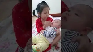 Chị Hà Vy Chăm Em Bim