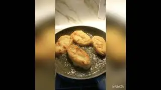 Пирожки с картошкой . Заместила обычный  дрожжевой  теста ,  начинка картофельный пюре. 👍🏻👍🏻👌🏻