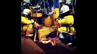 Обучение газоспасателей в костюмах Стрелец