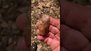 Finding an ancient Scraper artifact in KY. Arrowhead Hunting