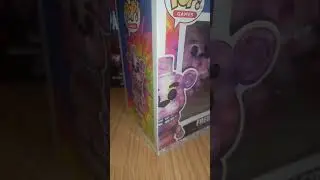 распаковка tie-die Freddy funko pop. 