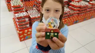 Christmas snowballs - paperweight snowman in Jumbo Ruse