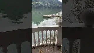 Катер на Озере Рица  Дача Сталина
