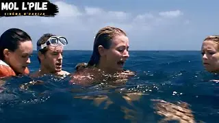 أصدقاء يحبسون في وسط البحر، بسبب نسيانهم سلم الصعود لليخت😰فتبدأ أسماك القرش بمحاصرتهم😱||🎦𝐎𝐩𝐞𝐧 𝐖𝐚𝐭𝐞𝐫