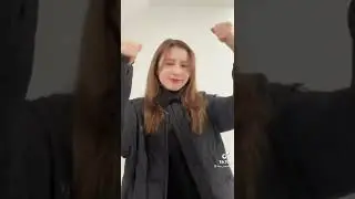 Lea doing the PS5 Challenge in TikTok Huening kai's sister 