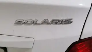 Hyundai Solaris oil leak between the transmission and engine. A common problem.