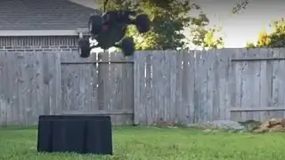 Traxxas Rustler - Backyard Jumps!!