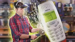 What’s INSIDE the Indestructible NOKIA BRICK?