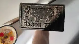 How to hang up a Painting using a Bacon Press.