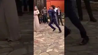Чеченец танцует классно 🔥🔥 