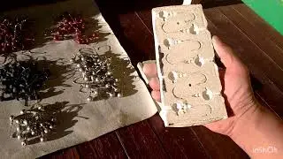 Литьё джиг головок в самодельных формах из гипса.