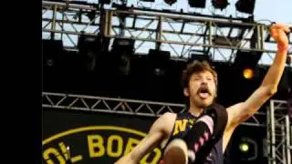Gogol Bordello - Raise the Knowledge