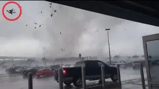 Most Crazy And Extreme Tornado Ever caught on camera
