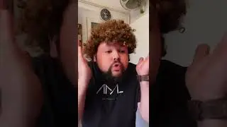 MY ARAB ROOMMATE & MUSIC 🤣 