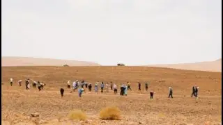 المئات من هواة صيد النيازك يتوافدون على نيزك ورزازات قرية أيت ساون بزاكورة