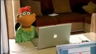 Disney's "The Muppets" Blu-ray Preview: "Scratching the Surface" featurette