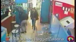 Si ribella vittima estorsione, dice no e collabora con i carabinieri.