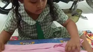 Melipat baju