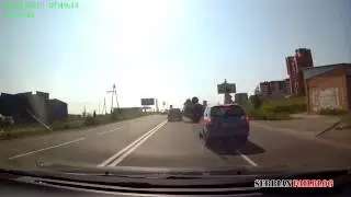 New Dash Cam Car Crash Compilation 14)