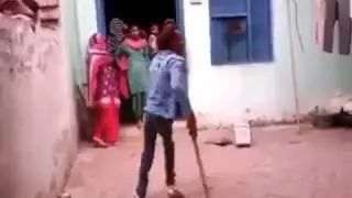 Хорошо танцует, посмотри обязательно 👍👍👍