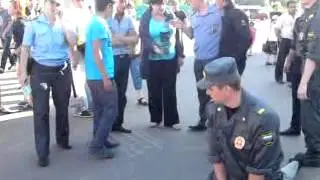 Не буянь, ато полиция повяжет.