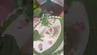 Frog Couple Cake | Real Time Decorating