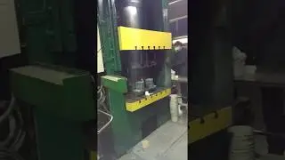 Производство тормозных колодок на гидравлическом прессе ДБ2432