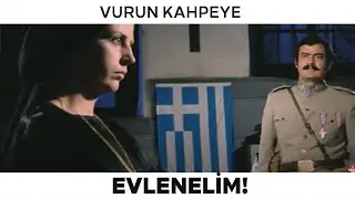 Vurun Kahpeye Türk Filmi | Yunan Komutan, Aliye'ye Göz Koyuyor