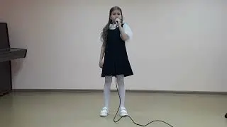 "Баллада о солдате" ("Шел солдат") - исполняет Гребенюк Ева, 8 лет. СП ГБОУ СОШ "Оц" с.Богатое ЦВР