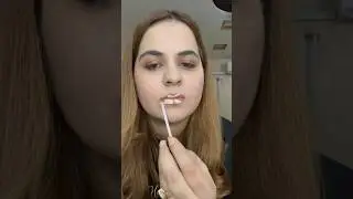 Summer lipstick hacks #viralvideo #youtubeshorts #treandinghacks #lipstick #lipsticktutorial
