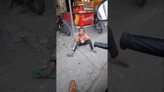 Ada dede pemulung kasihan fariz kasih duit #shorts